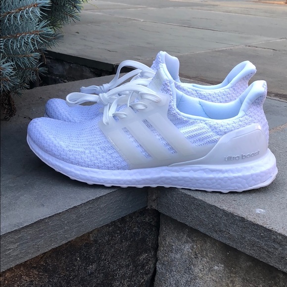 Ultra Boost (white) - Picture 1 of 3